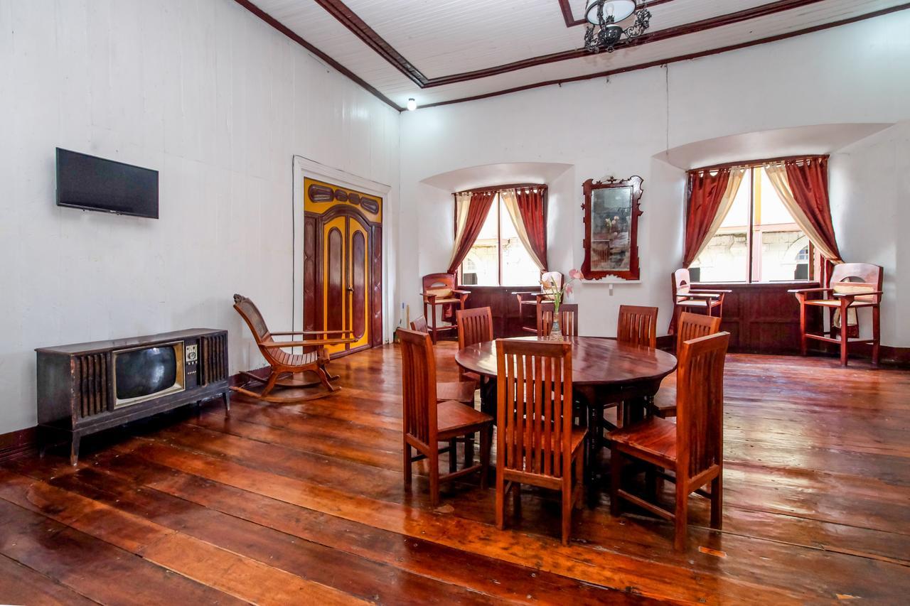 Zen Rooms Calle Crisologo Vigan Eksteriør bilde